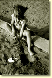 Bi in the sandpit (photo)